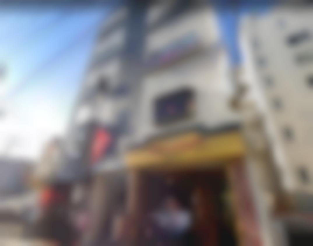 ★表面利回り8.78％★店舗付き収益マンション