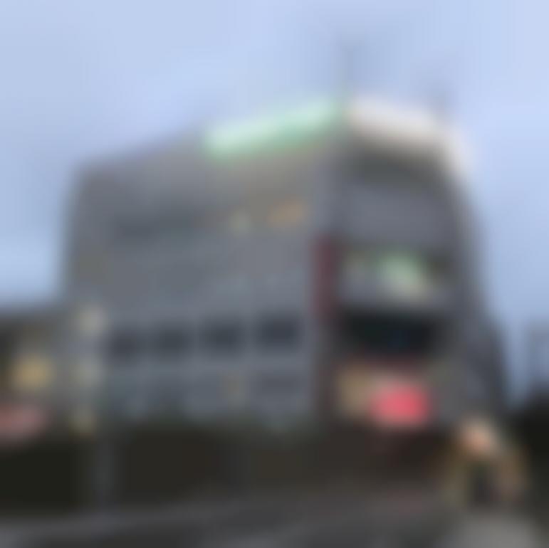 駅前大通りに立ち並ぶ☆一棟収益テナントビル