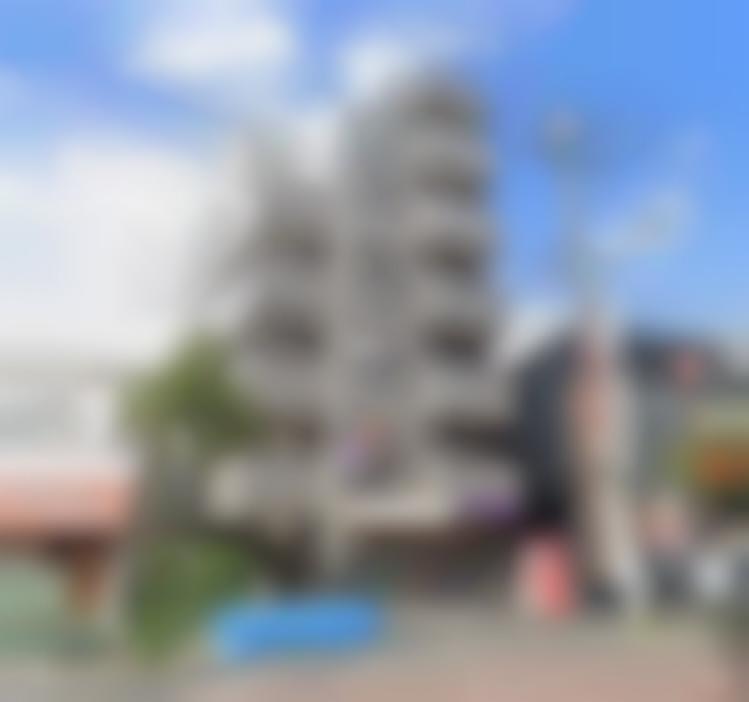 通りに面し視認性良好！店舗付き収益マンション