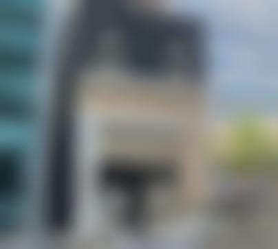 横浜駅徒歩3分！2階建て店舗