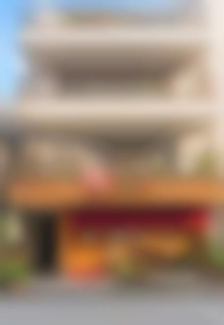 満室稼働中　一棟売り店舗付き収益マンション