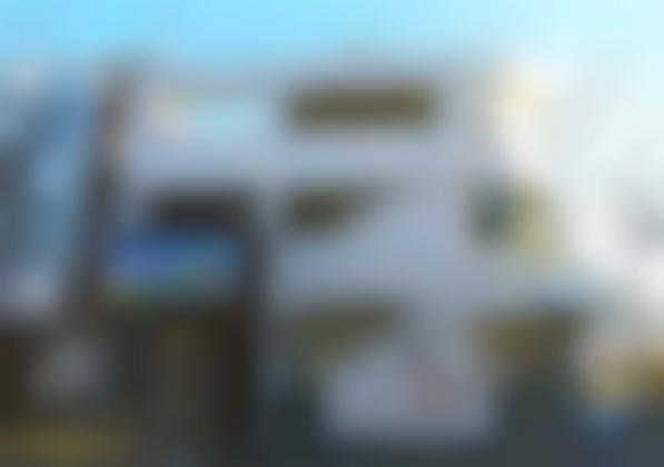 交差点角地で視認性良好★一棟収益ビル