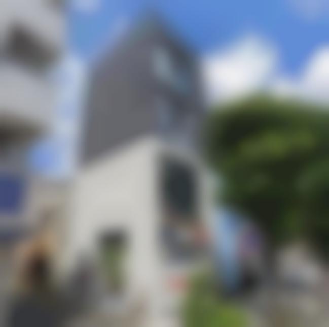 通り沿い★屋上テラス付き★一棟売り店舗ビル